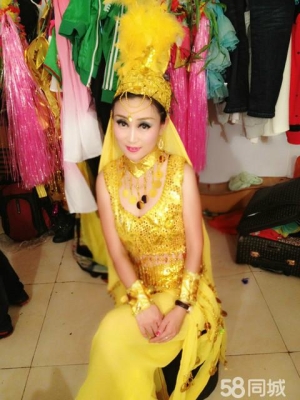 赤峰迎賓禮儀服裝出租電話號(hào)碼-第1張圖片