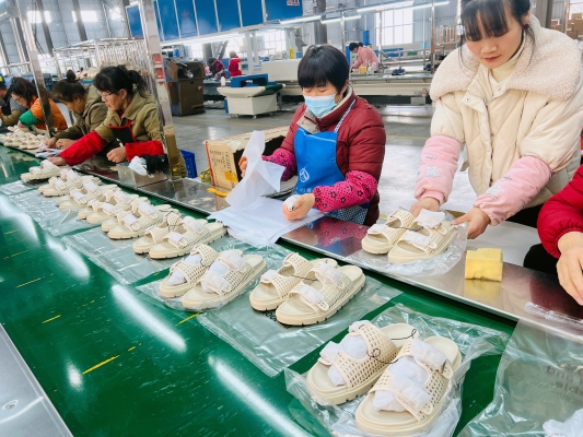 赤峰市區(qū)餐具廠電話地址查詢-第1張圖片