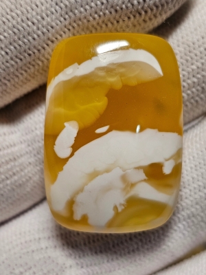 赤峰回收蜜蠟電話號(hào)碼多少-第1張圖片