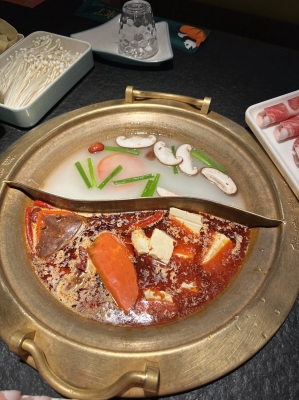 熊喵火鍋赤峰店電話地址是多少-第1張圖片