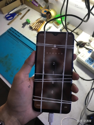 赤峰爆屏修復(fù)店地址電話號(hào)碼-第1張圖片