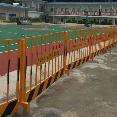 赤峰防護(hù)欄廠家電話號(hào)碼-第1張圖片