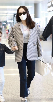 赤峰孕媽衣服品牌店電話號(hào)碼-第1張圖片