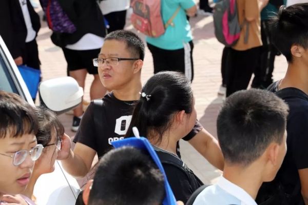 赤峰尋找同學(xué)電話號碼多少號-第1張圖片