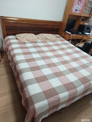 赤峰二手床墊子-第1張圖片