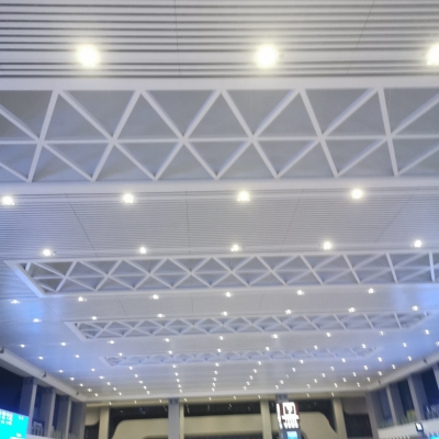 松山區(qū)赤峰站地址電話號(hào)碼-第1張圖片