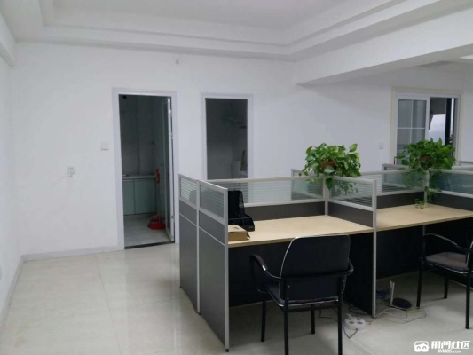 赤峰摩爾城房東直租電話號碼-第1張圖片