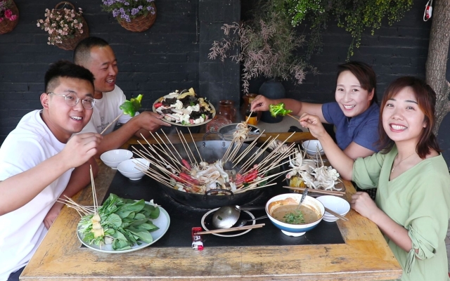 赤峰磊哥串串店地址電話號(hào)碼-第1張圖片