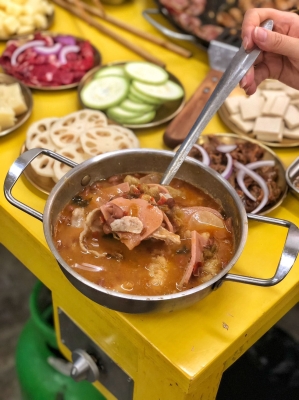 赤峰芳華烤肉訂餐電話號(hào)碼查詢-第1張圖片