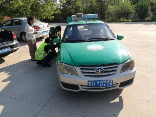 赤峰出租車拍照地點(diǎn)電話號(hào)碼-第1張圖片