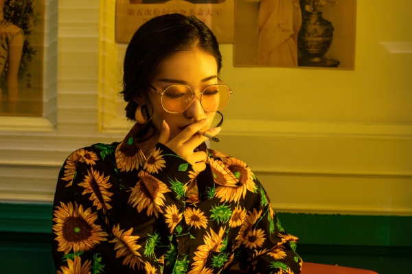 赤峰互免模特公司電話號碼-第1張圖片