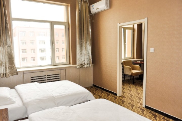 赤峰宮廷酒店電話(huà)多少號(hào)碼-第1張圖片