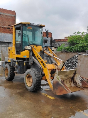 赤峰小鏟車維修電話號(hào)碼查詢-第1張圖片