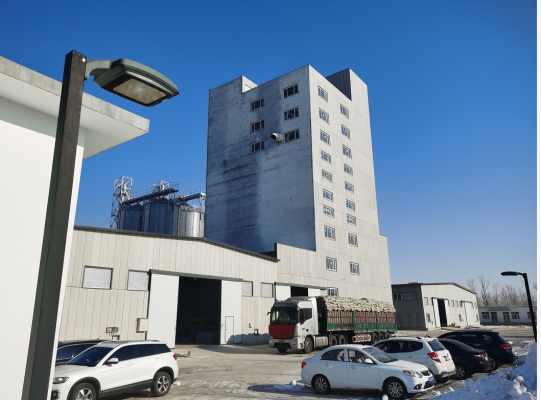 內(nèi)蒙赤峰飼料機廠家電話號碼-第1張圖片