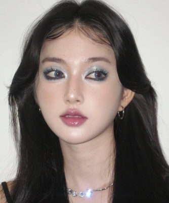 赤峰藍(lán)色眼影店電話多少號(hào)-第1張圖片