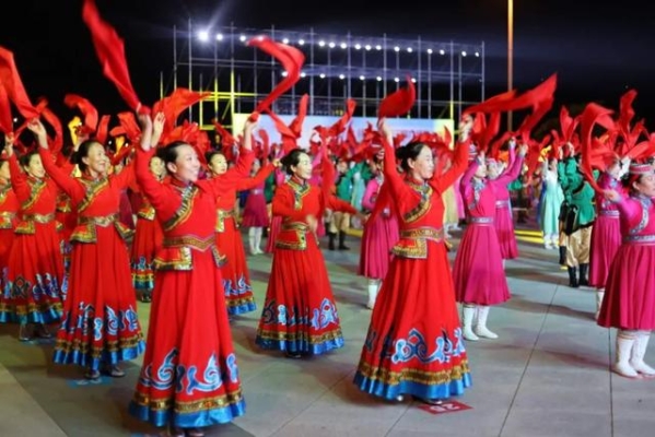 紅梅制衣赤峰銷售電話是多少號-第1張圖片