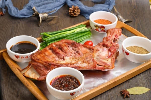 赤峰長青公園老閆飯店電話號碼-第1張圖片