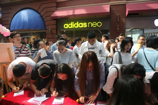 赤峰紅山萬(wàn)達(dá)相親電話號(hào)碼-第1張圖片