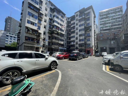 赤峰紅山世家停車場電話號(hào)碼-第1張圖片