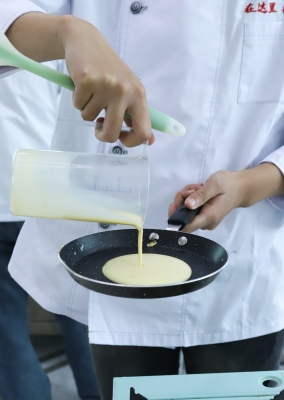 赤峰哪有烘焙學(xué)校-第1張圖片