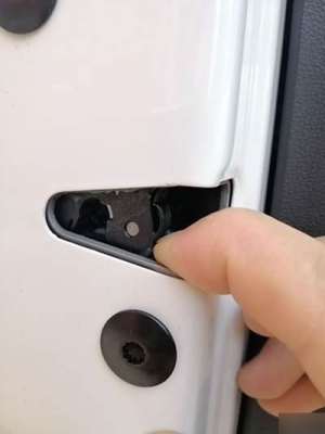 赤峰門鎖修復(fù)電話號碼是多少-第1張圖片