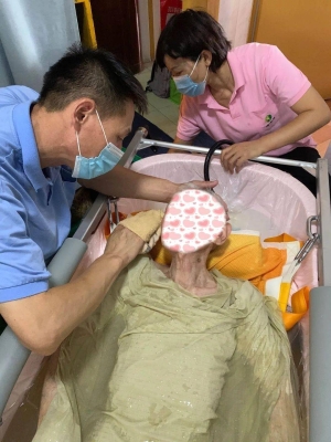 赤峰老人助浴電話號(hào)碼多少-第1張圖片