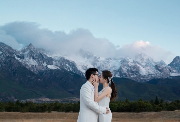 赤峰外景婚紗照推薦電話是多少-第1張圖片