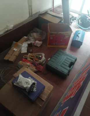 赤峰瓷磚被腐蝕修復(fù)店電話號(hào)碼-第1張圖片