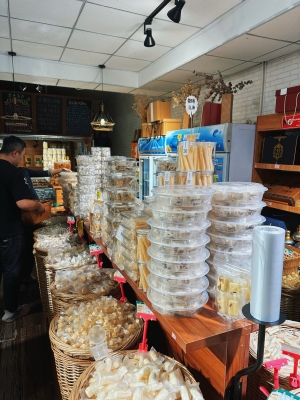 赤峰奶制品批發(fā)市場-第1張圖片