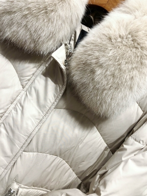 赤峰歌莉婭女裝店電話號(hào)碼-第1張圖片