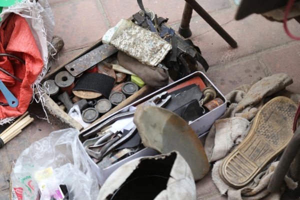 赤峰市修鞋攤電話號(hào)碼-第1張圖片