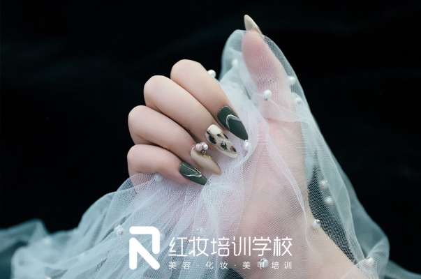 赤峰美甲師培訓(xùn)學(xué)校電話號(hào)碼-第1張圖片