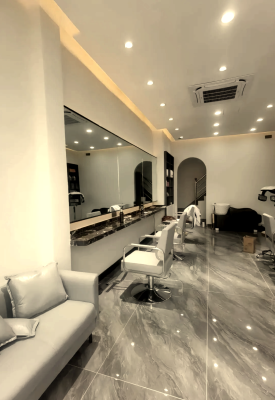 赤峰大夢(mèng)理發(fā)店電話(huà)地址查詢(xún)-第1張圖片