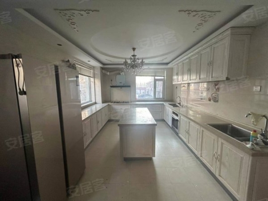 赤峰摩爾城月租車位電話號碼-第1張圖片