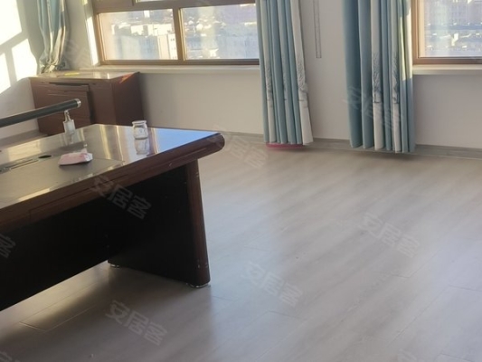 赤峰哪里有合租房電話的-第1張圖片