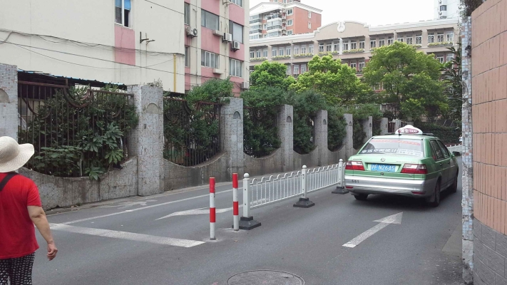 赤峰凹陷修復(fù)中心電話是多少號(hào)-第1張圖片