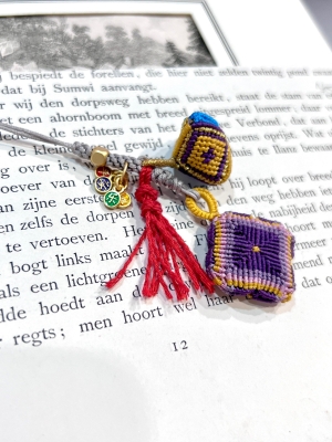 赤峰賣五彩繩電話號碼-第1張圖片