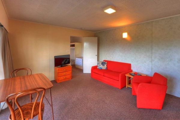 赤峰通久花園酒店電話號(hào)碼-第1張圖片