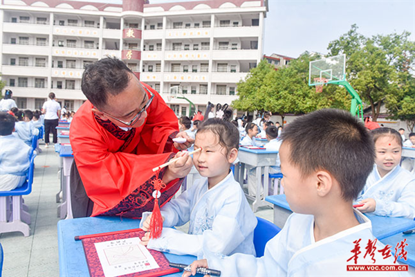 赤峰市英語啟蒙學(xué)校電話號碼-第1張圖片