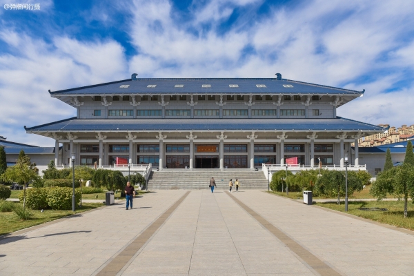 內(nèi)蒙古赤峰二建電話號碼-第1張圖片