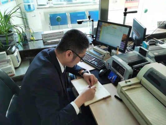 赤峰農(nóng)信銀行客服電話是多少-第1張圖片