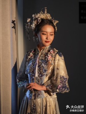 赤峰朵拉美妝嫁衣館電話號(hào)碼-第1張圖片