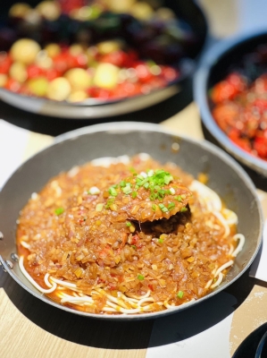 赤峰網(wǎng)紅店好吃噠電話是多少-第1張圖片