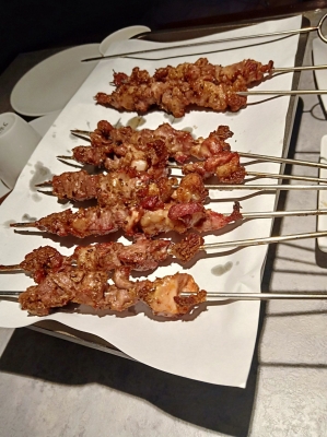 赤峰小酒窩音樂烤吧電話地址-第1張圖片