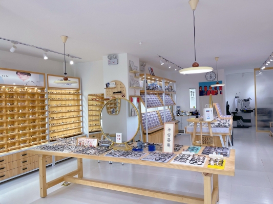 小愛(ài)體驗(yàn)館赤峰店電話(huà)號(hào)碼-第1張圖片