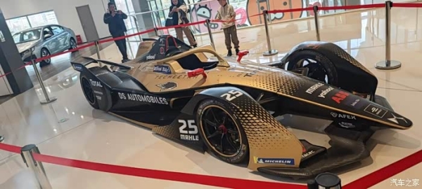 赤峰到保定大客隨車(chē)電話(huà)號(hào)碼-第1張圖片