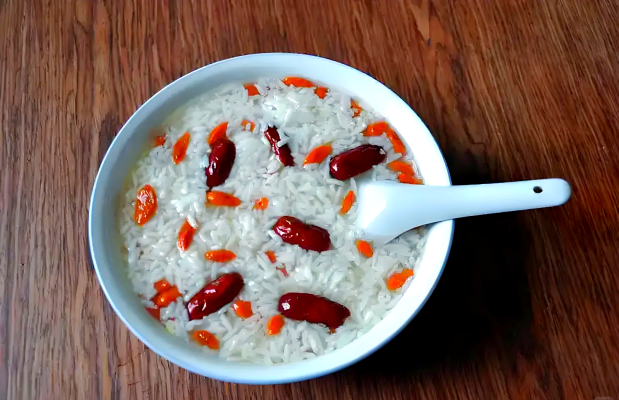 赤峰高鐵站美食街電話號(hào)碼-第1張圖片