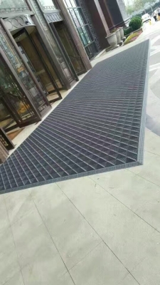 赤峰床邊地毯批發(fā)電話號(hào)碼-第1張圖片