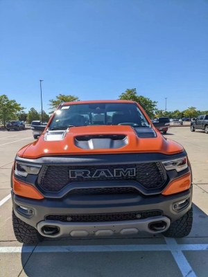 赤峰霸王龍皮卡維修電話號(hào)碼-第1張圖片