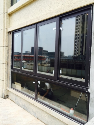 赤峰斷橋鋁門定制電話多少號(hào)-第1張圖片